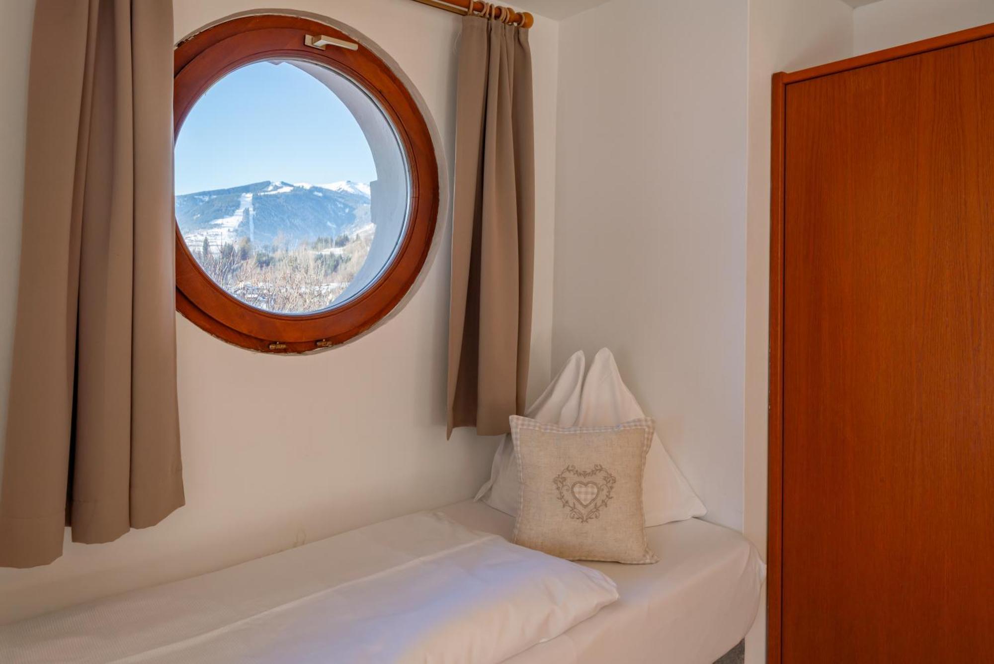 Hotel Gasthof Post Bruck an der Grossglocknerstrasse Luaran gambar